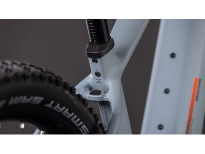 Cube Bikes Reaction Hybrid Race 800 click to zoom image