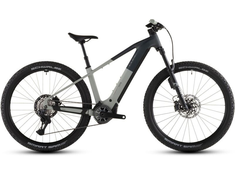 Cube Bikes Reaction Hybrid Slt 800 click to zoom image