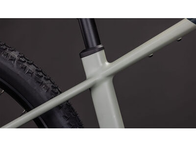 Cube Bikes Reaction Hybrid Slt 800 click to zoom image