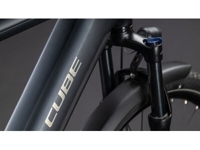 Cube Bikes Touring Hybrid One 600 click to zoom image