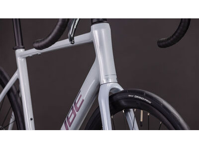 Cube Bikes ATTAIN RACE click to zoom image