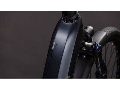 Cube Bikes Touring Hybrid One 600 click to zoom image